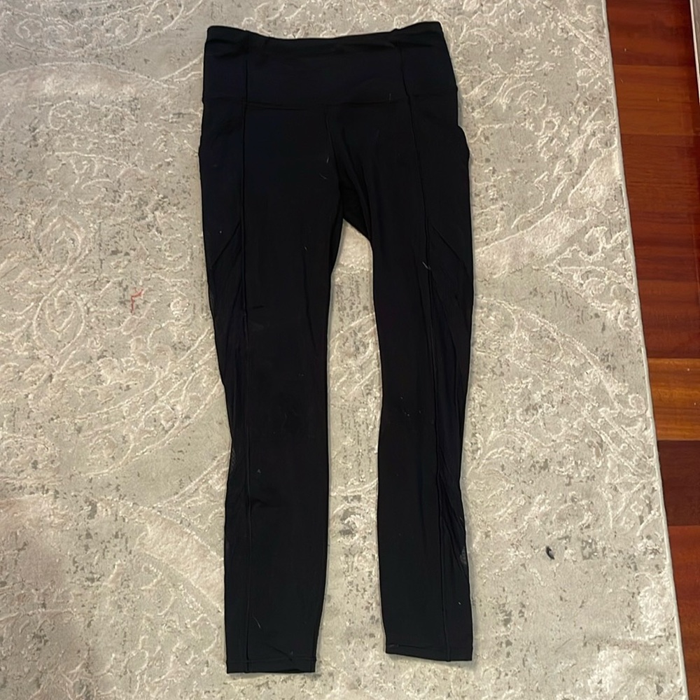 Black leggings with mesh
